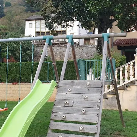 Oda ve Kahvaltı - La Pumarada De Limes Ii Cangas De Narcea
